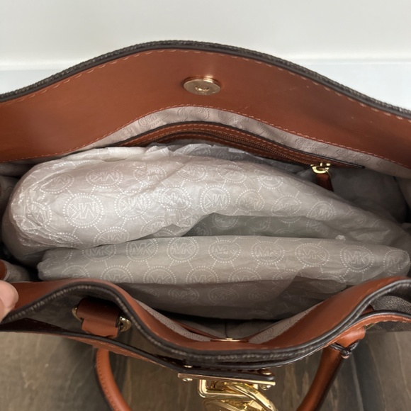 Women’s Michael Kors Hamilton bag - Picture 4 of 8